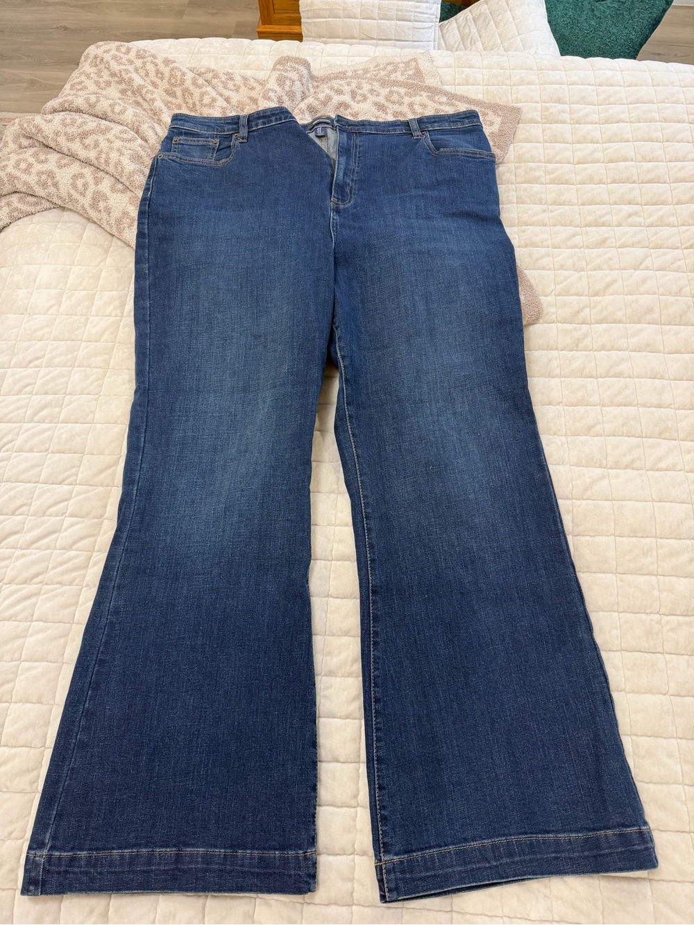 NWOT Amazon Essentials Wide Leg Jeans